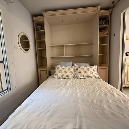 B051-bel Au Centre Deux Et Parking Securise كان