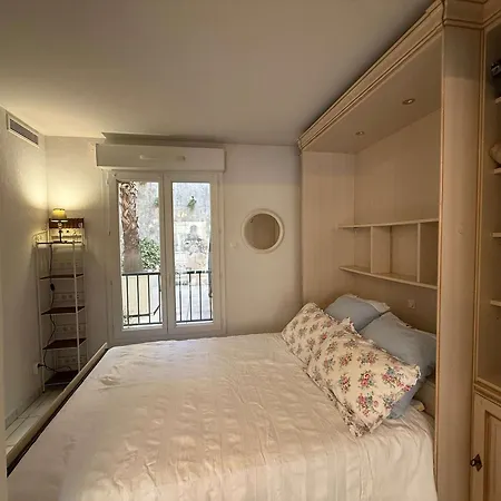 B051-bel Au Centre Deux Et Parking Securise كان